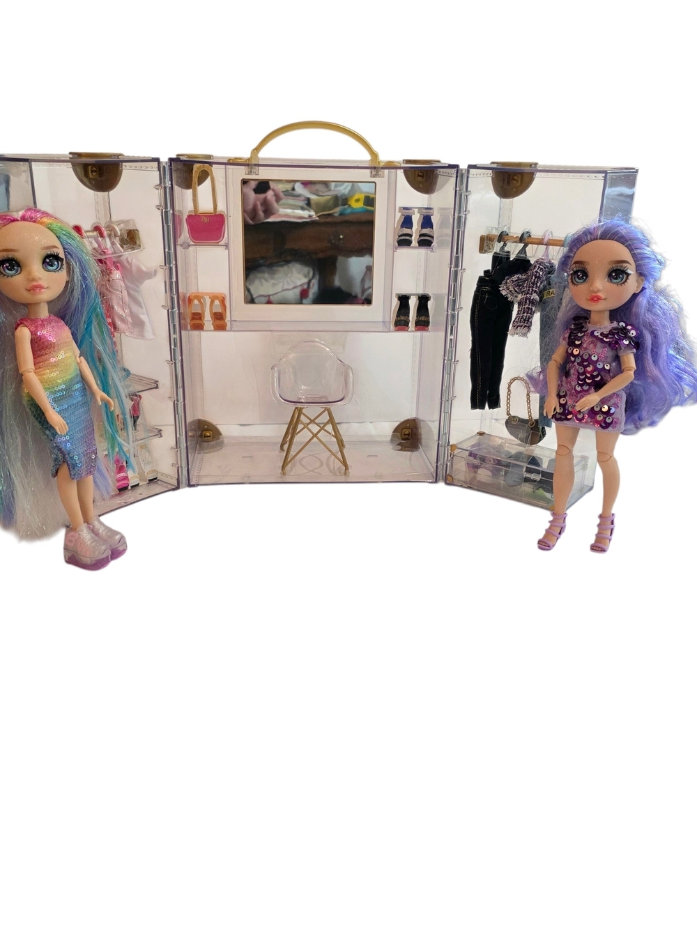 Rainbow High Deluxe Fashion Closet With 2 Dolls Amaya Raine Violet Willow